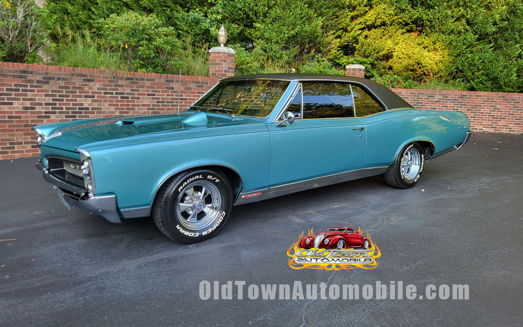 1967 Pontiac GTO Turquoise