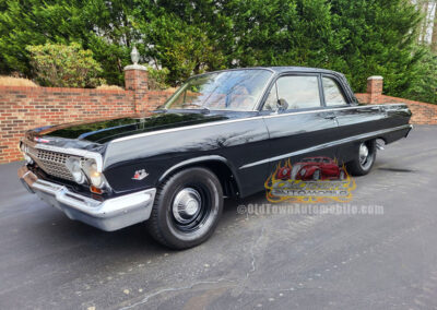 1963 Chevrolet Biscayne in Black