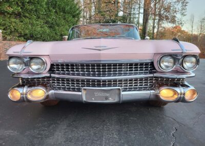 1959 Cadillac Sedan DeVille in Mary Kay Pink