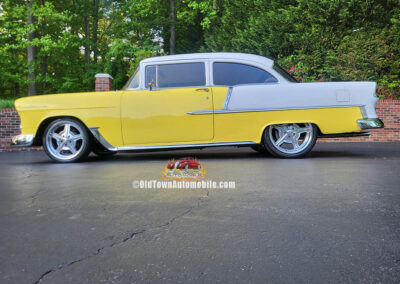 1955 Chevrolet Sedan in Yellow and White - exterior side