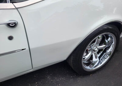 1968 Chevrolet Camaro in White - tire