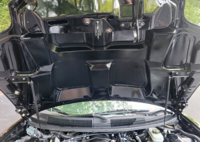 2001 Pontiac Trans Am in Black - engine