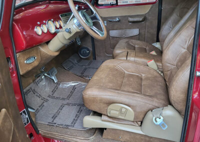 1951 Chevrolet 5-window 3100 Pickup in Cranberry Metallic - interior