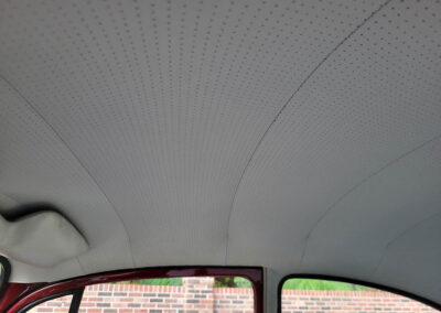 1972 Volkswagen Beetle Vocho in Burgundy - Interior