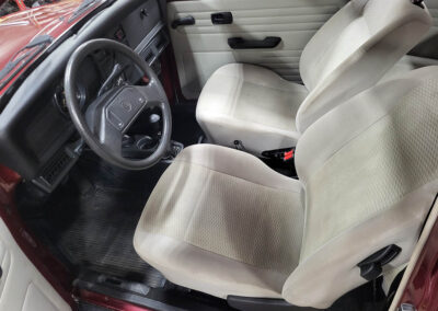 1972 Volkswagen Beetle Vocho in Burgundy - Interior