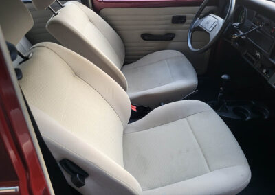 1972 Volkswagen Beetle Vocho in Burgundy - Interior