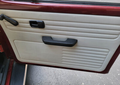 1972 Volkswagen Beetle Vocho in Burgundy - Interior