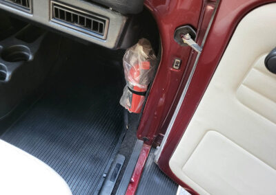 1972 Volkswagen Beetle Vocho in Burgundy - Interior