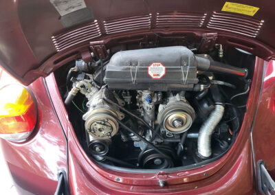 1972 Volkswagen Beetle Vocho in Burgundy - Engine