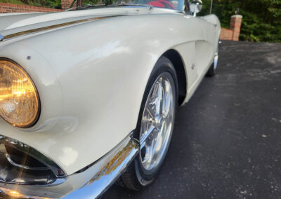 1962 Corvette in White and red interior - exterior