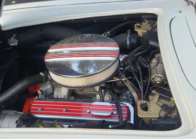1962 Corvette in White and red interior - engine