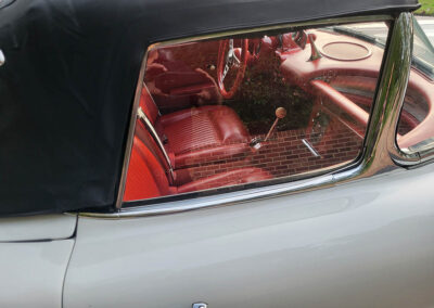 1962 Corvette in White and red interior - with black soft top