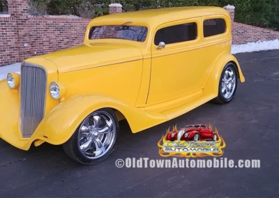 1934 Chevrolet Sedan in Wheatland Yellow for sale