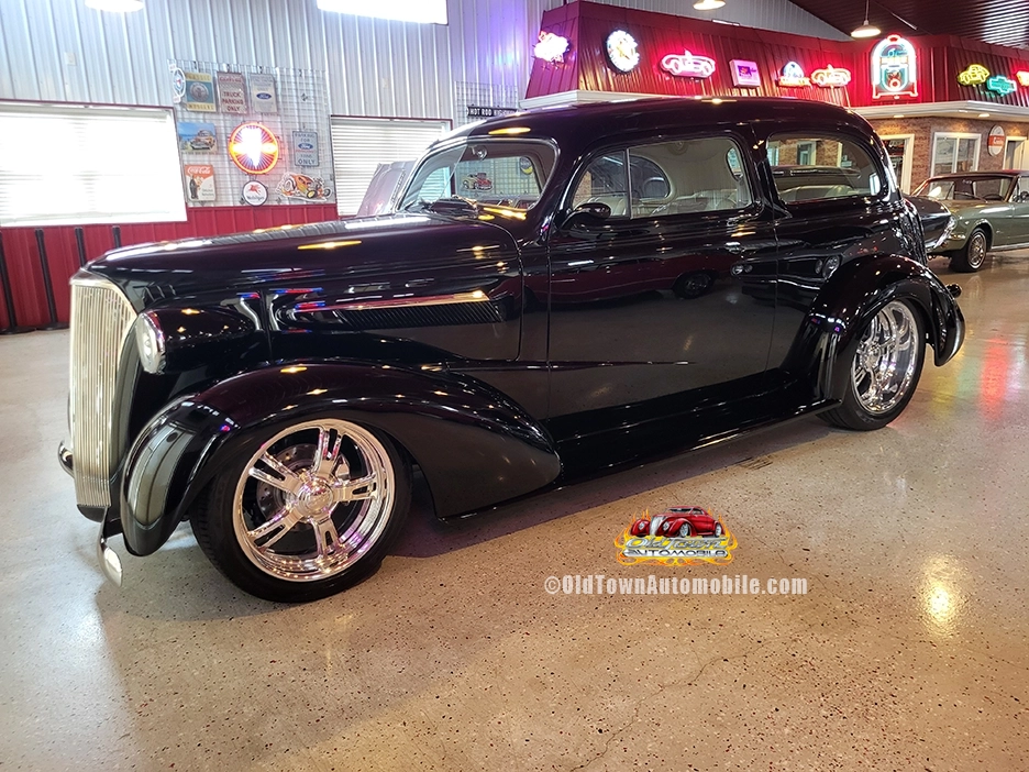 1937 Chevrolet 2-door master sedan in black - exterior