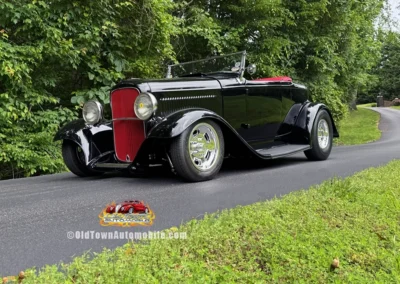 1932 Ford Roadster - All Steel - in black, exterior