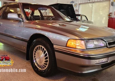 1990 Acura Legend LS in Silver Exterior
