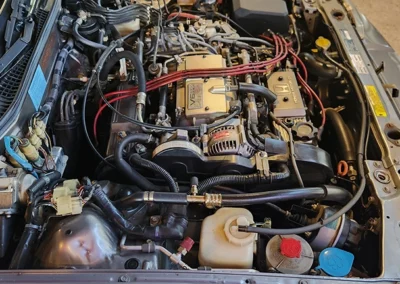 1990 Acura Legend LS in Silver engine