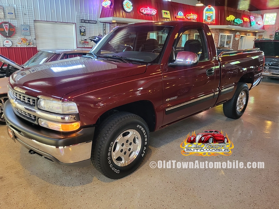 2002 Chevrolet Shortbed 2WD Truck in Indigo Blue - exterior
